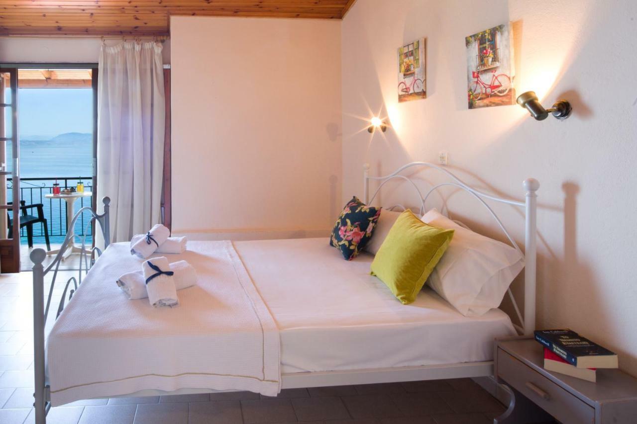 Casa Dei Venti - Sea View Apartments - 100M From The Beach เวนิทเซส ภายนอก รูปภาพ