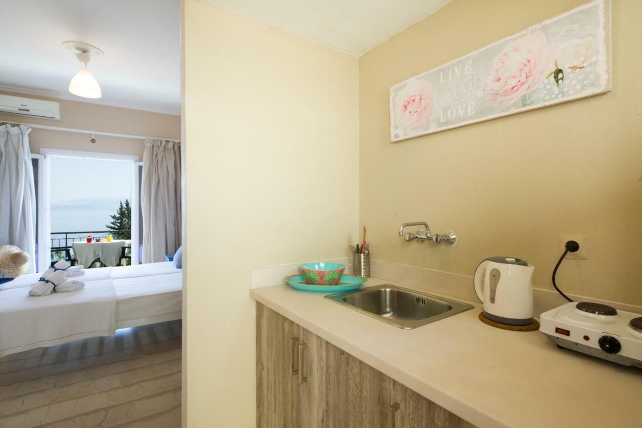 Casa Dei Venti - Sea View Apartments - 100M From The Beach เวนิทเซส ภายนอก รูปภาพ
