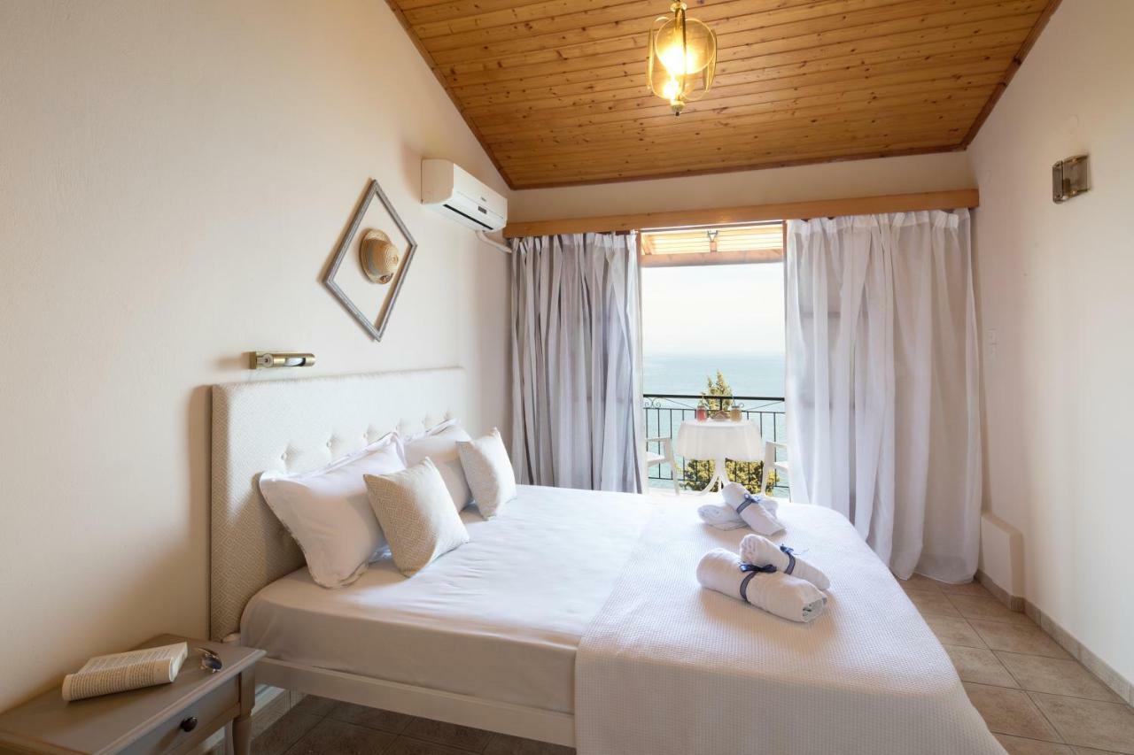 Casa Dei Venti - Sea View Apartments - 100M From The Beach เวนิทเซส ภายนอก รูปภาพ